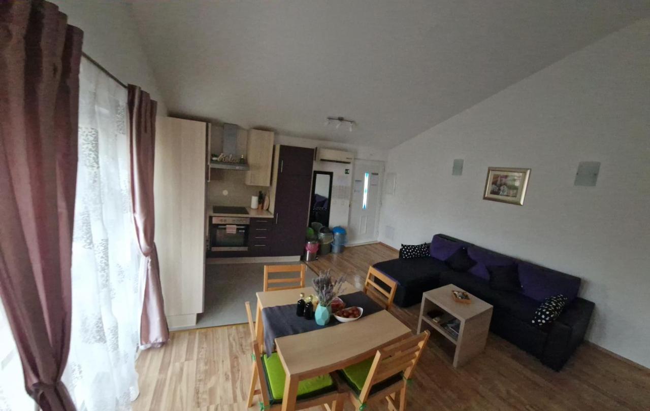 apartman Relax Apartment Marina Exterior foto